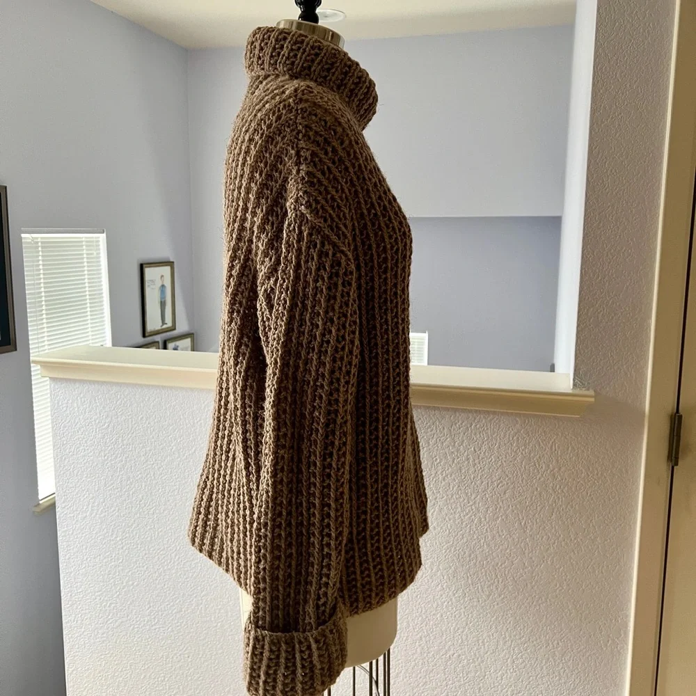 Hand Knit Sweater - Picture 6 of 8